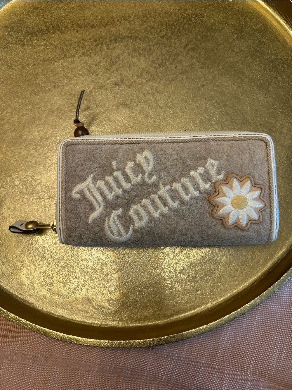 Juicy Couture Zip-Around Wallet with Daisy Embroidery Rare Y2K